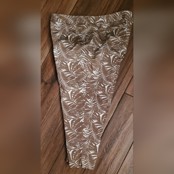 Talbots Petite Taupe/ Creme Pants Size 14 P - Picture 1 of 2
